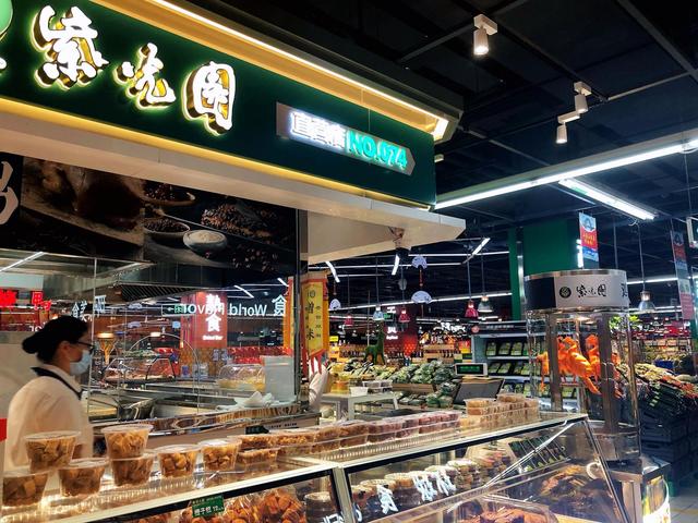 布局中央廚房、進(jìn)超市開檔口 餐企開啟增量市場比拼